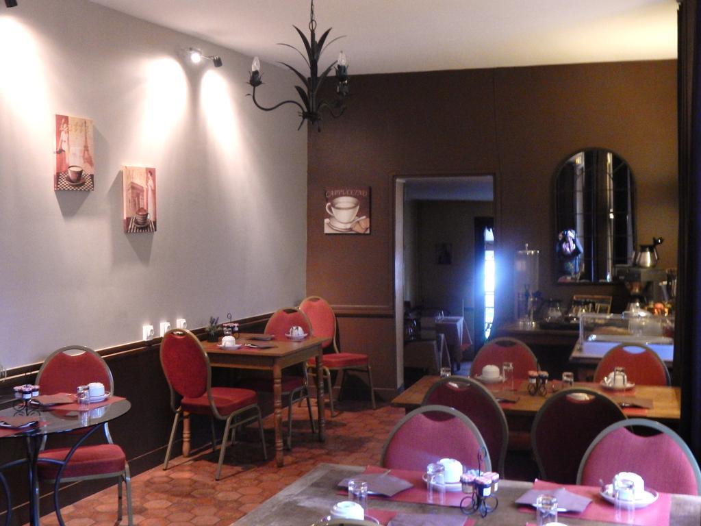 Hotel Restaurant Le Cygne Conches-en-Ouche المظهر الخارجي الصورة