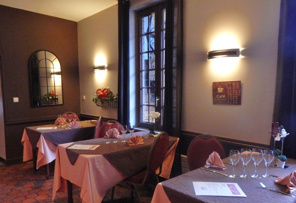 Hotel Restaurant Le Cygne Conches-en-Ouche المظهر الخارجي الصورة